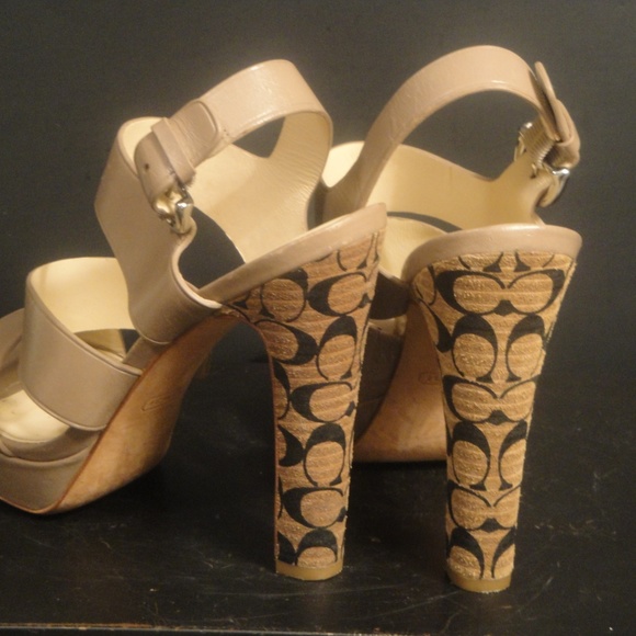 Coach Bertta Vachetta Platform Strappy Tan Leather Logo Heels 7.5 M - Picture 3 of 7